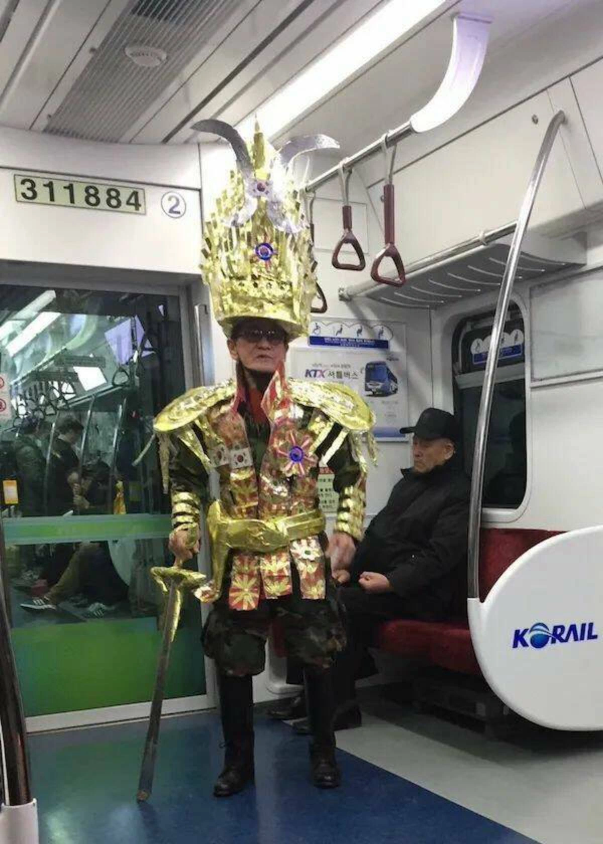 Start Your Week with a Smile: 40 Fun and Random Photos to Kickstart Your Monday Morning