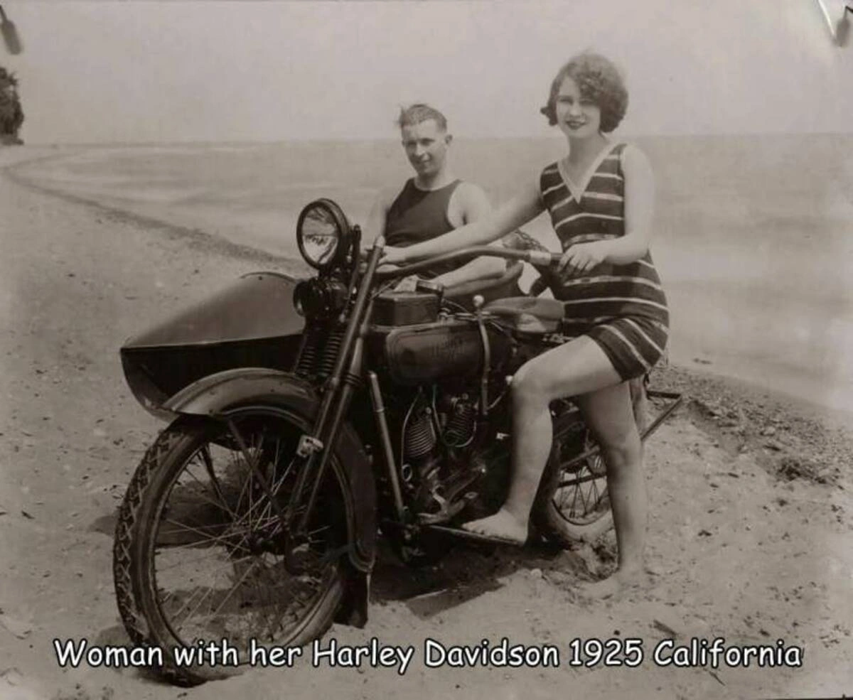 24 Quirky and Offbeat Images Without Any Connection Needed