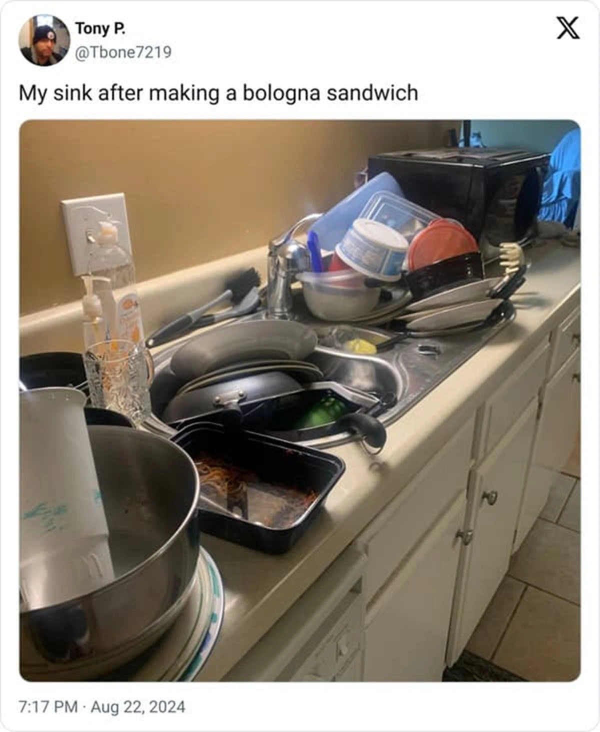 26 Hilarious Tweets to Kickstart Your Day