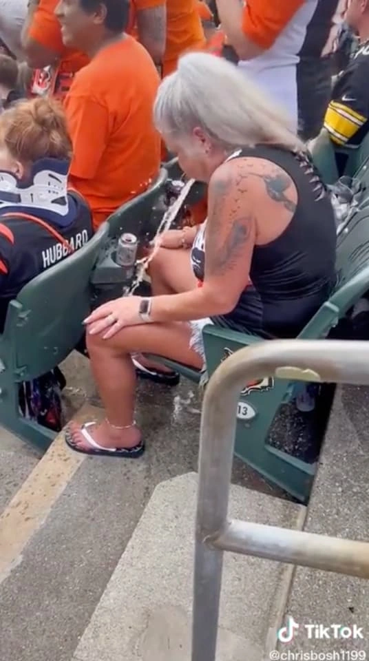 21 Rowdy Football Fanatics to Start a Fan Support Group