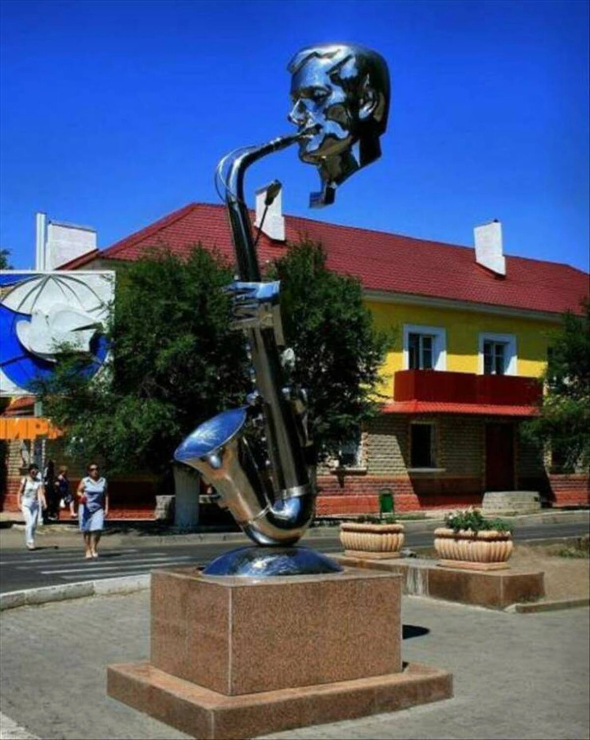 Start Your Day Right: 37 Fun and Random Things to Brighten Your Friday Morning