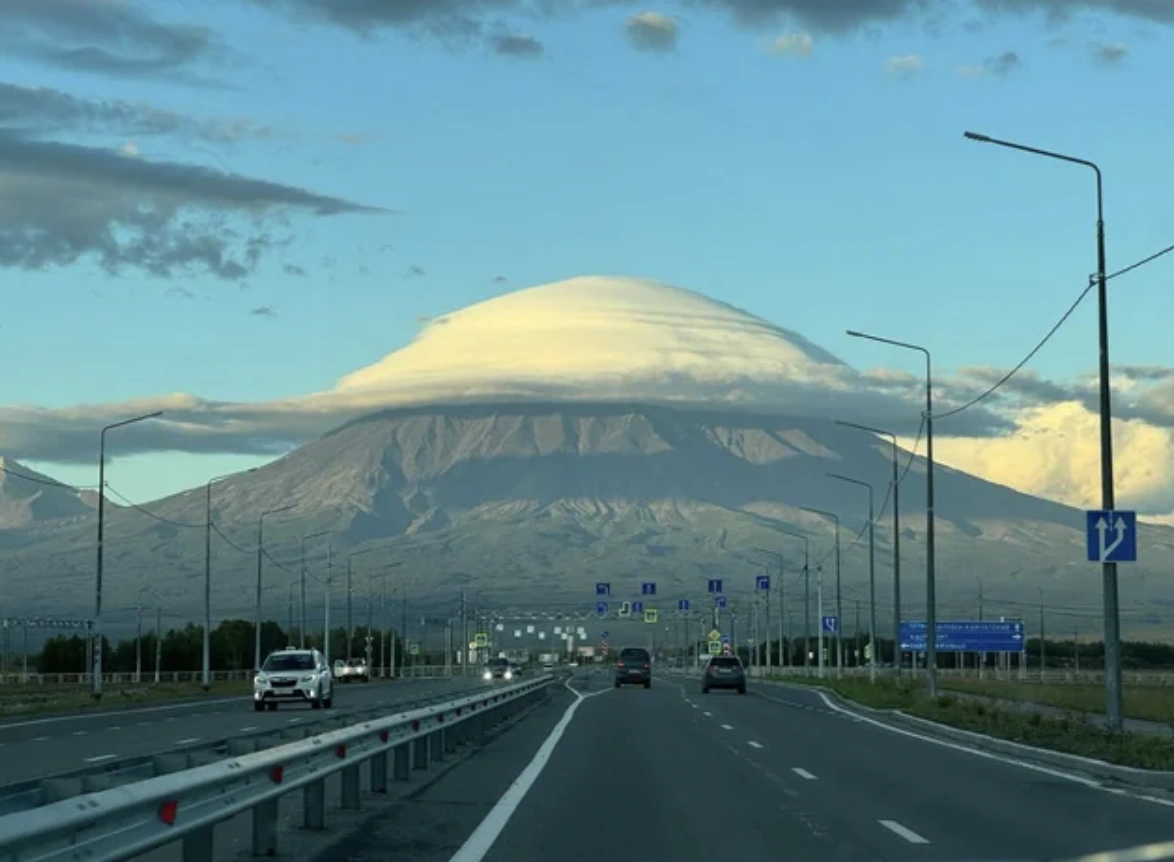 40 Midnight Musings for the Nocturnal Souls