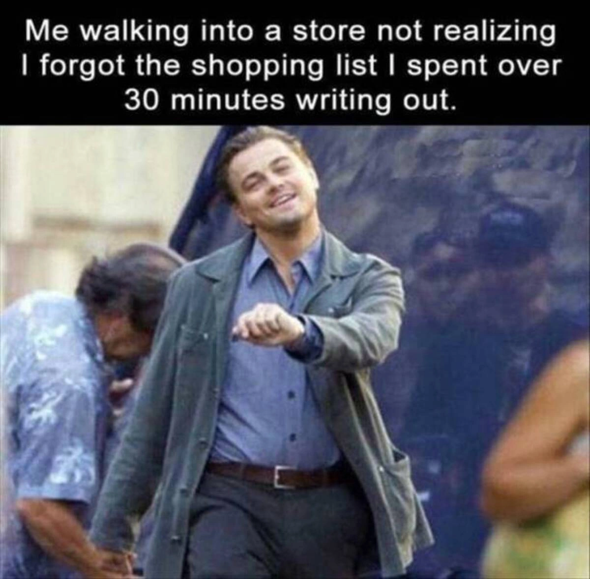 Start Your Week with a Dose of Randomness: 42 Fresh Pics and Memes to Brighten Your Monday