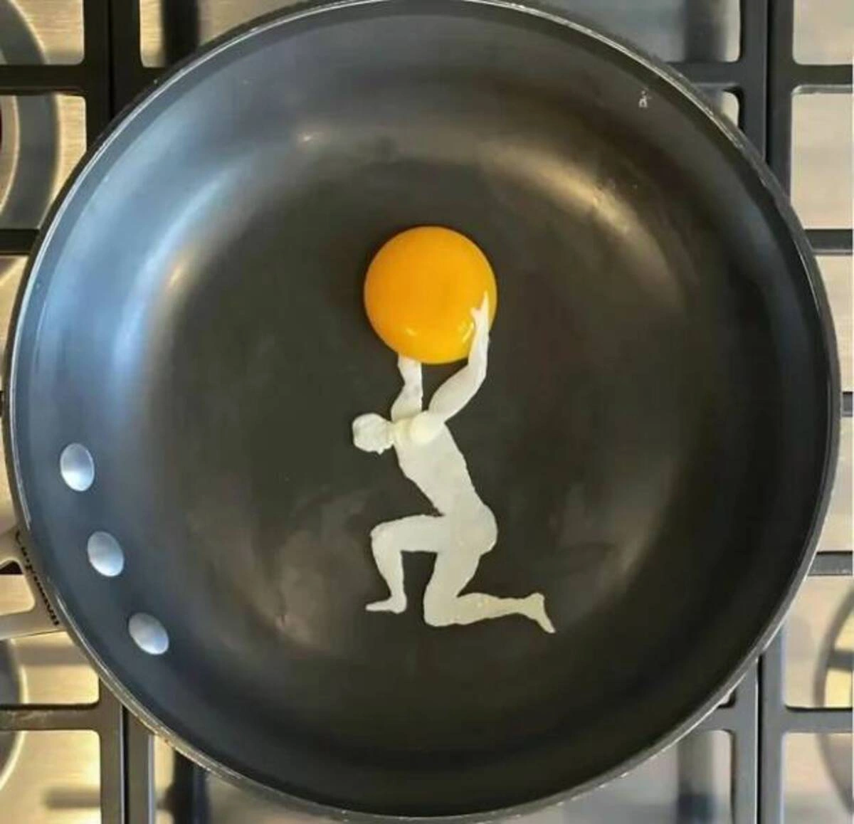 Start Your Week with a Dose of Randomness: 42 Fresh Pics and Memes to Brighten Your Monday