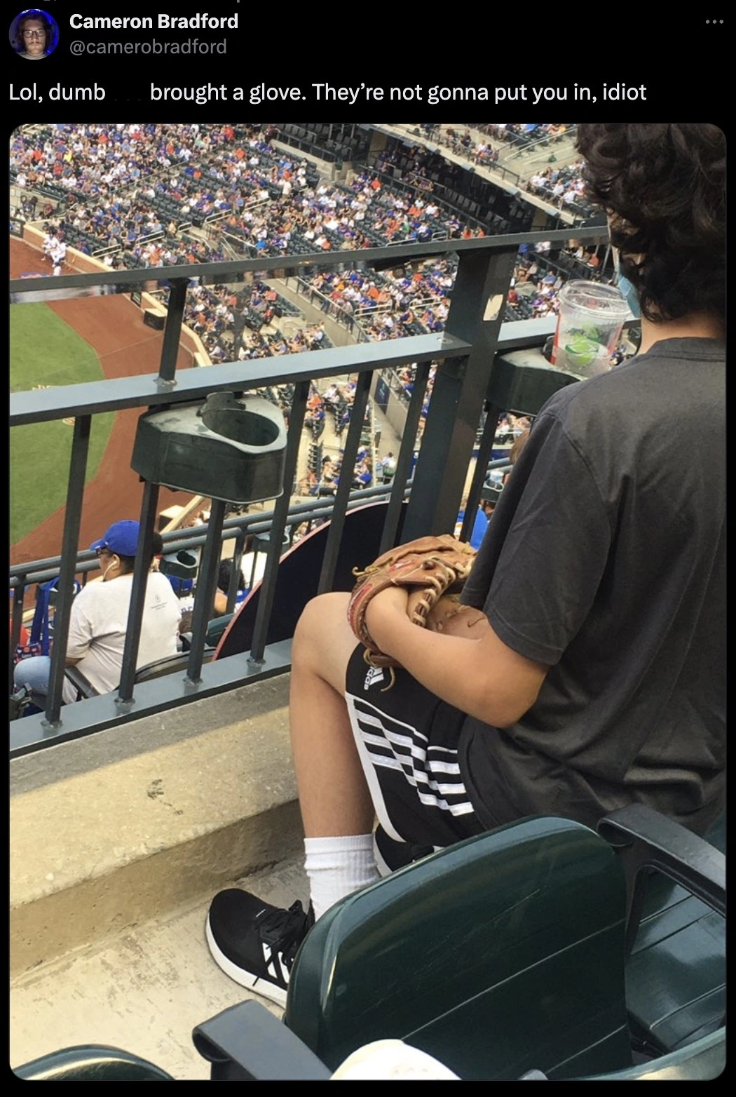 40 Hilarious Tweets to Brighten Your Weekend