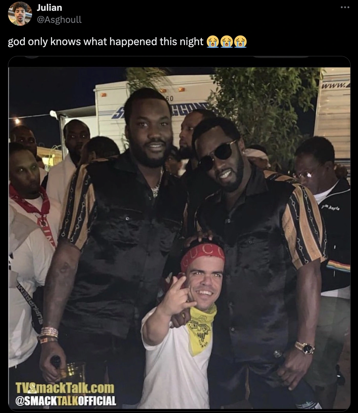 40 Hilarious Tweets to Brighten Your Weekend