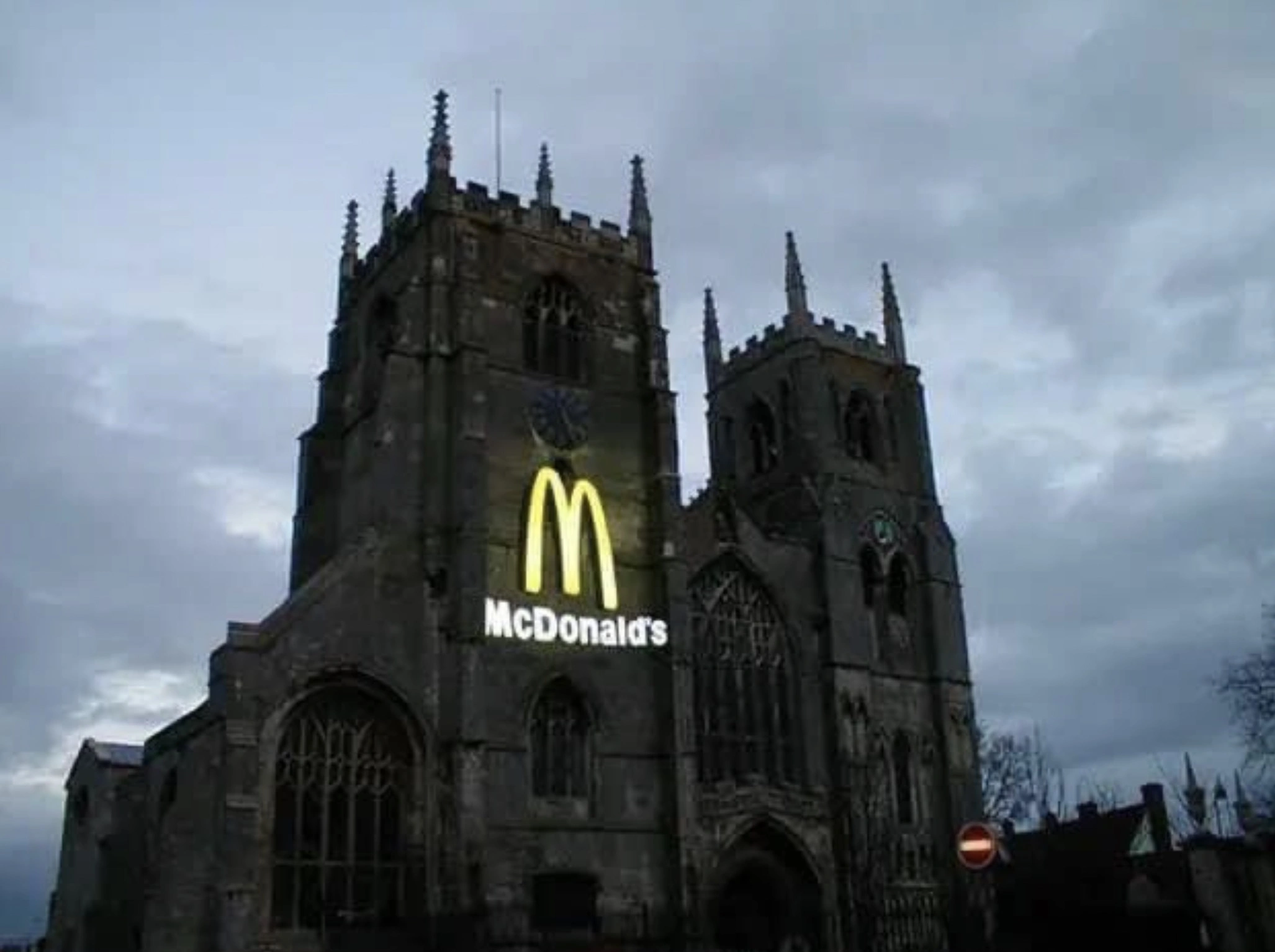 23 Sinister Businesses Residing in Haunting Gothic Structures