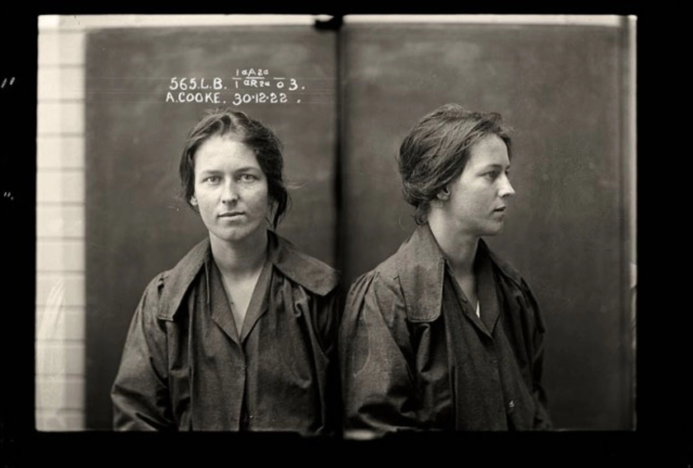 40 Vintage Glamour Shots of Notorious Women from the Past