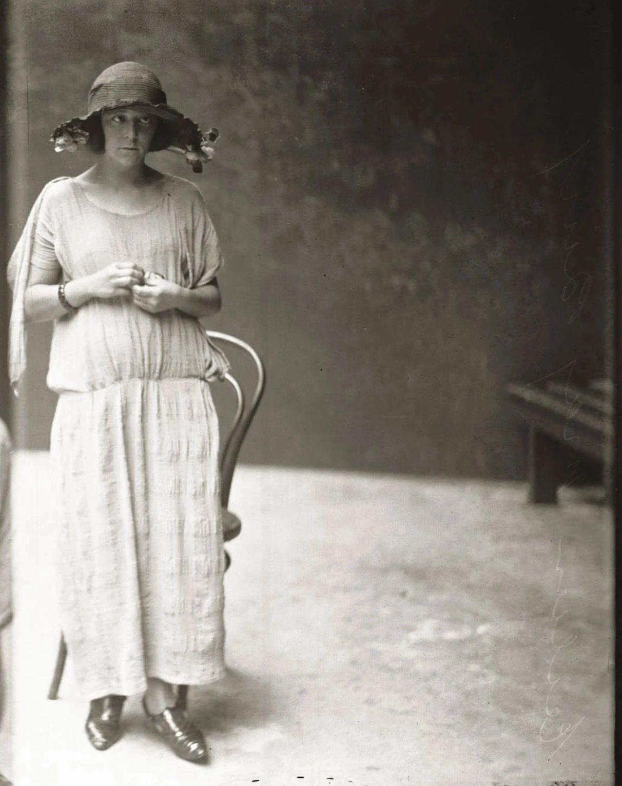 40 Vintage Glamour Shots of Notorious Women from the Past