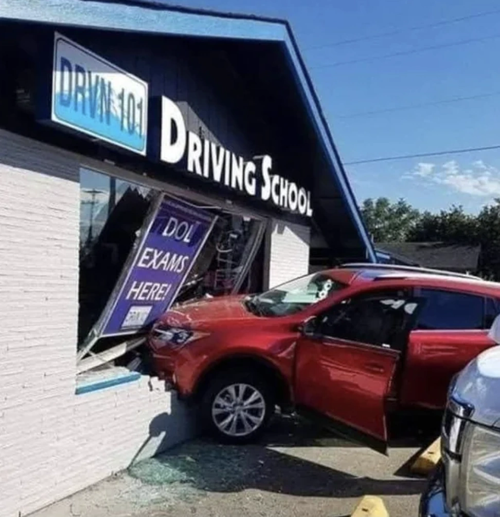 Sunday Morning Frenzy: 27 Entertaining and Unpredictable Randoms