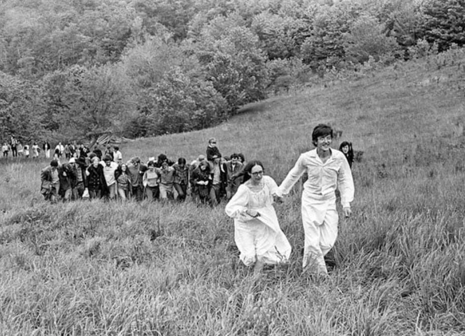 21 Captivating Images from the 1970s Back-to-the-Land Movement