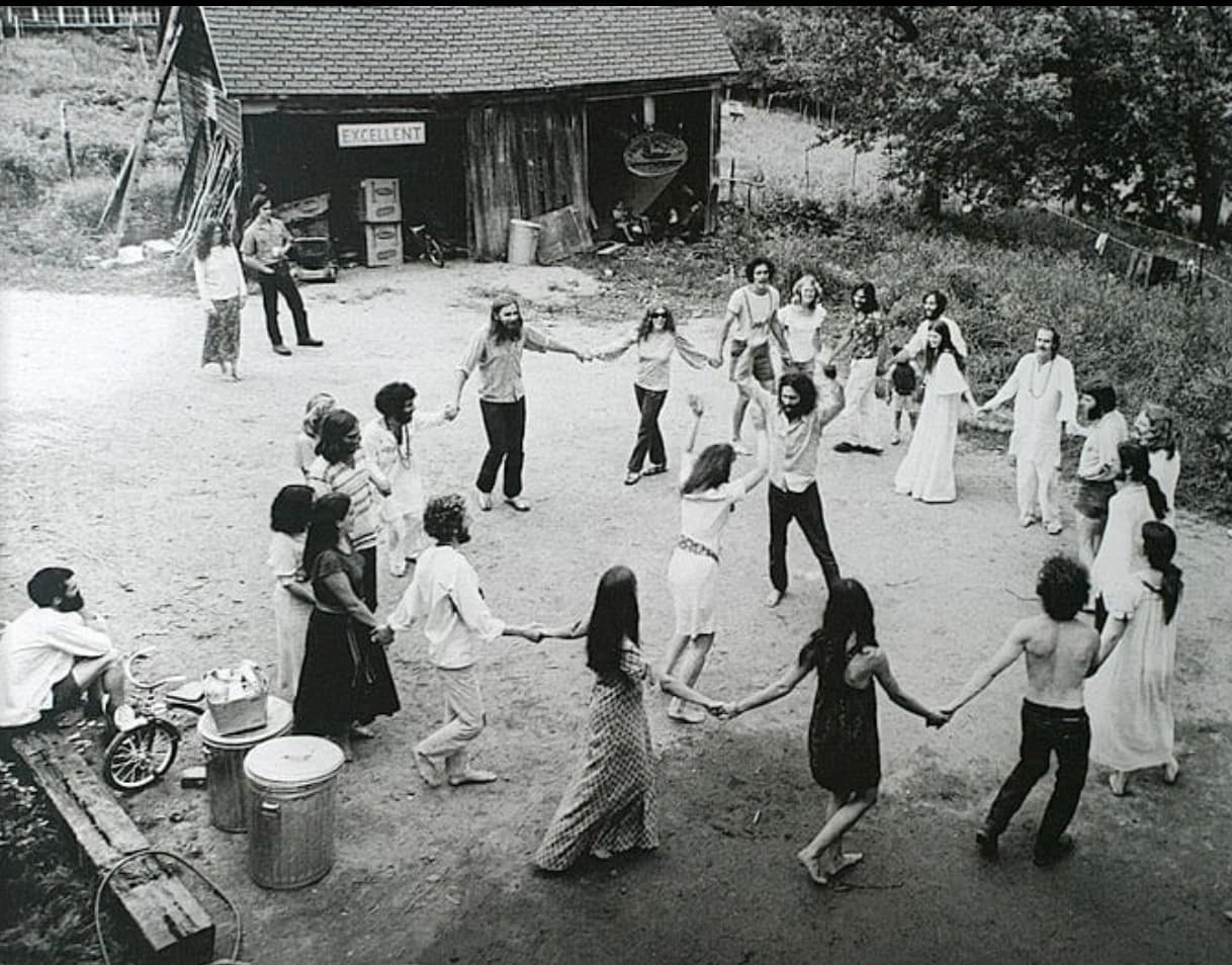 21 Captivating Images from the 1970s Back-to-the-Land Movement