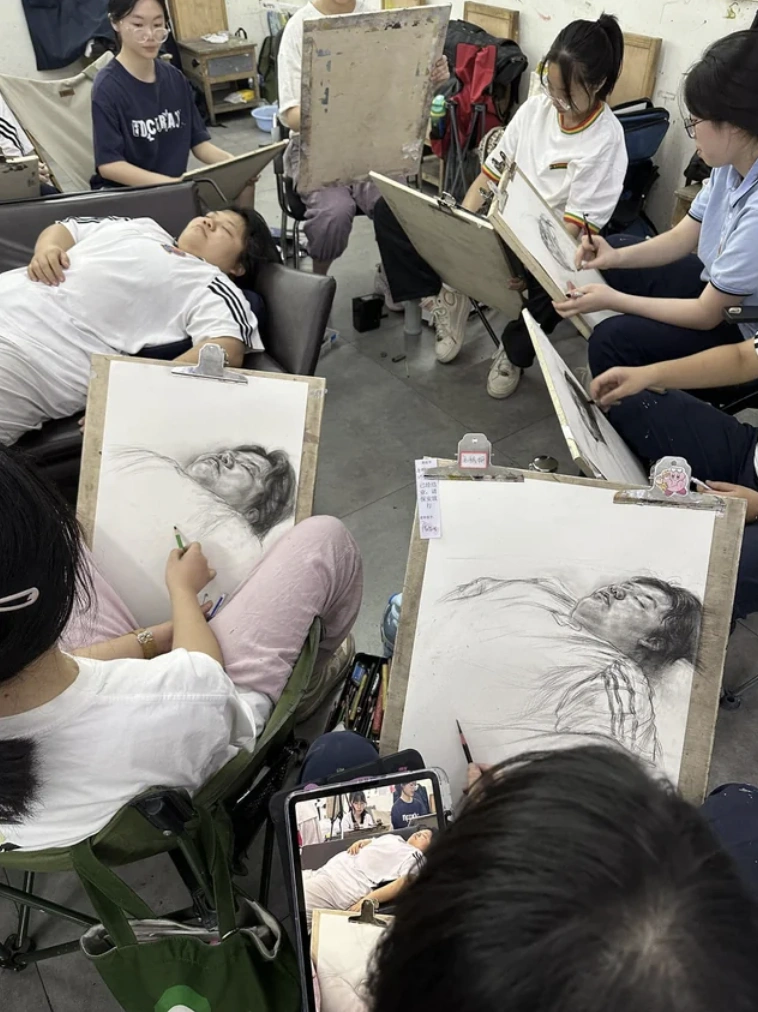 Rise and Shine for a Good Giggle: 46 Hilarious Memes, Pics, and Tweets to Start Your Day with Laughter