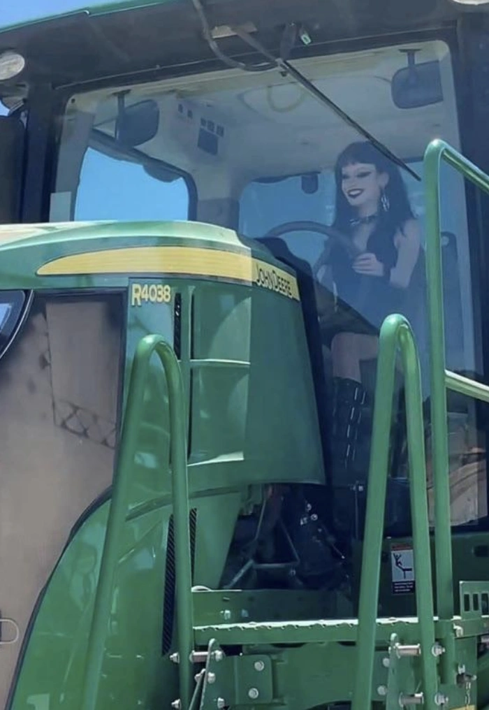 Rise and Shine for a Good Giggle: 46 Hilarious Memes, Pics, and Tweets to Start Your Day with Laughter