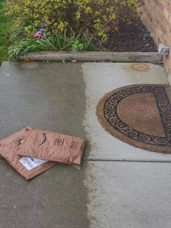 32 Heartwrenching Images That Will Leave You Feeling Down