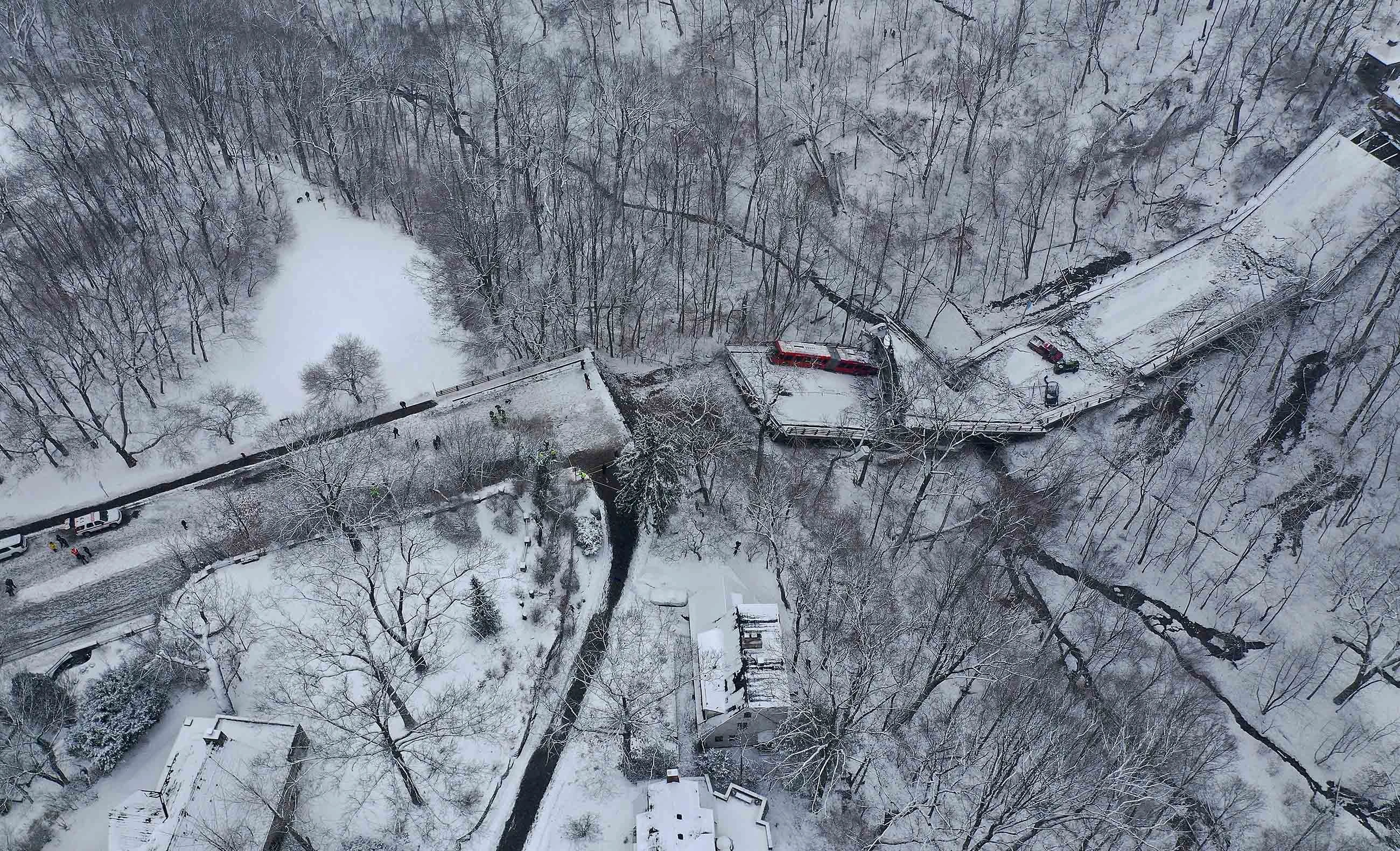 Bridge Collapse on Morning of Biden's Infrastructure Tour