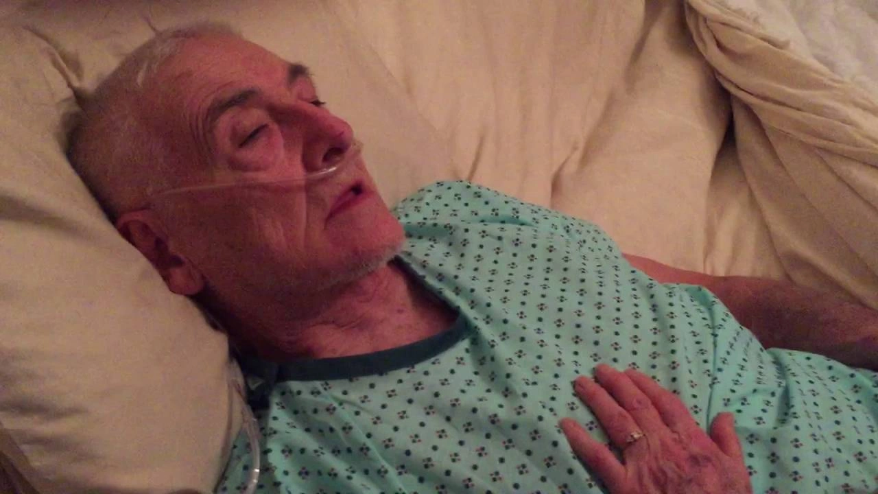 24 Astonishing Final Reflections From Individuals on the Brink of Death