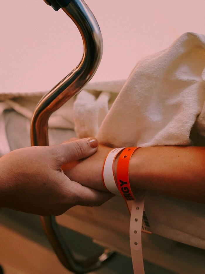 30 Individuals Share Their Experiences of Being in a Coma