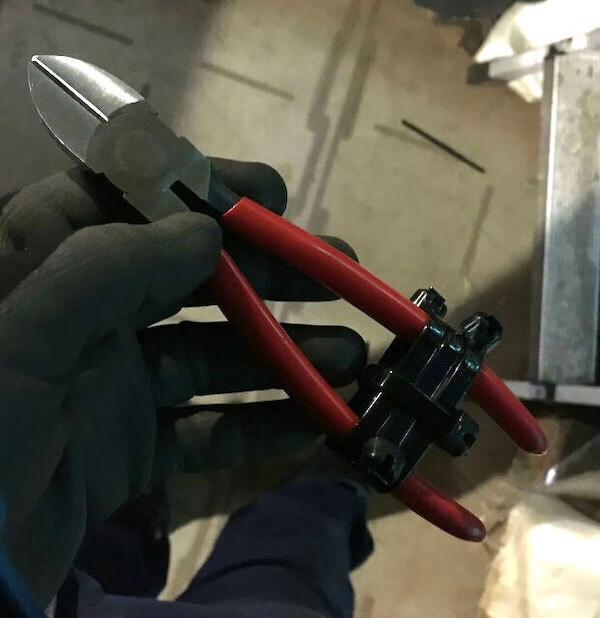 28 Individuals Enduring a Terrible Day