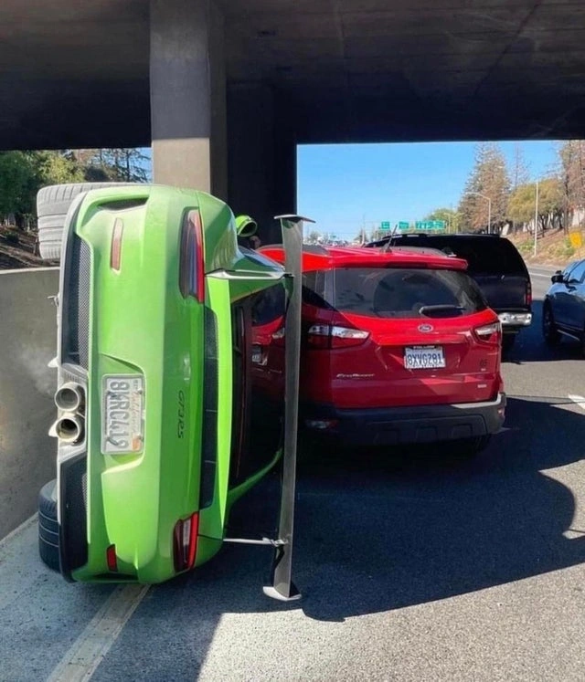 Whoops Wednesday: 21 Unfortunate Souls Who Were Hit by Bad Luck