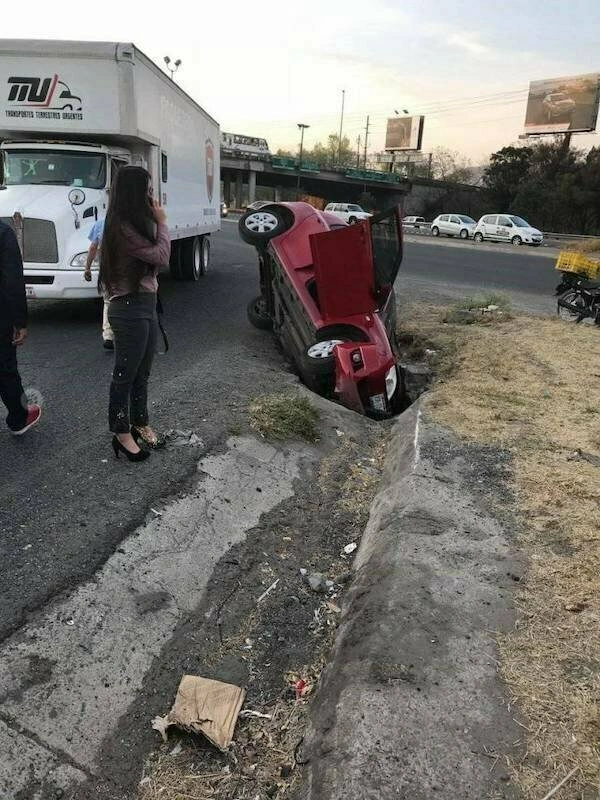 26 Instances of Unbelievable Misfortune Experienced by People
