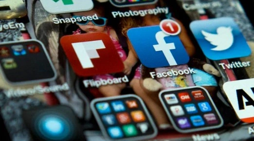 25 Trends That Became Uncool Over 10 Years Ago