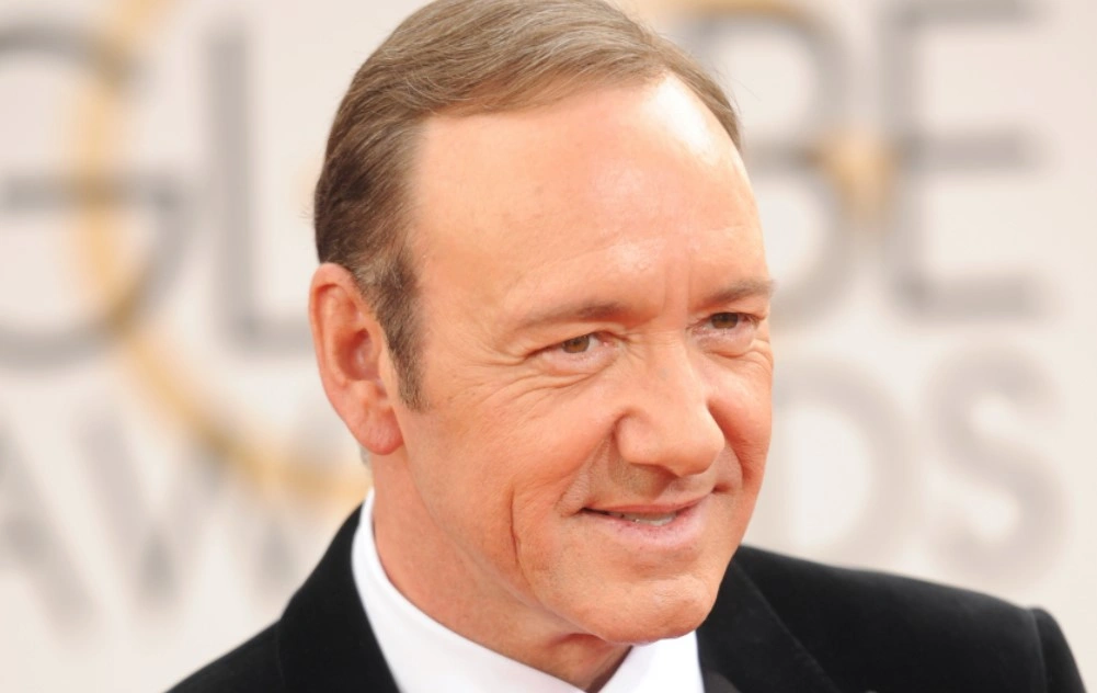 25 Trends That Became Uncool Over 10 Years Ago