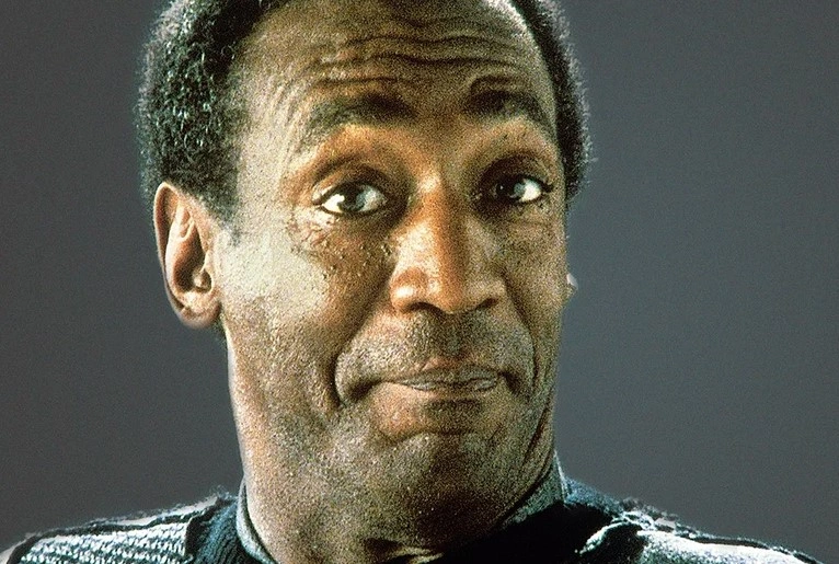 25 Trends That Became Uncool Over 10 Years Ago