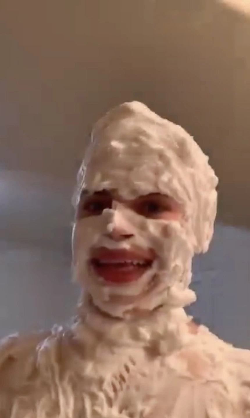 20 Images of Individuals Completely Covered in Shaving Cream