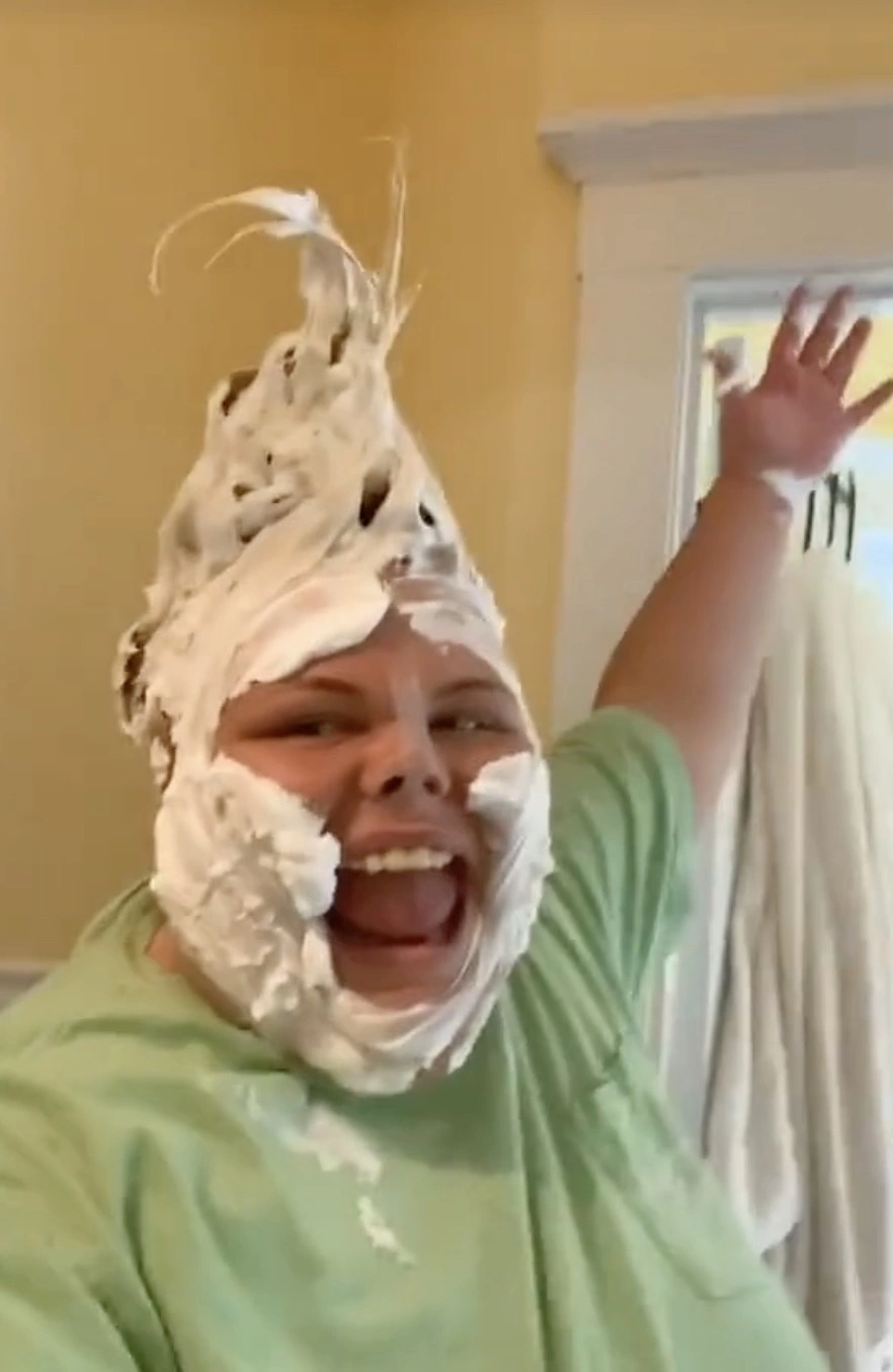 20 Images of Individuals Completely Covered in Shaving Cream