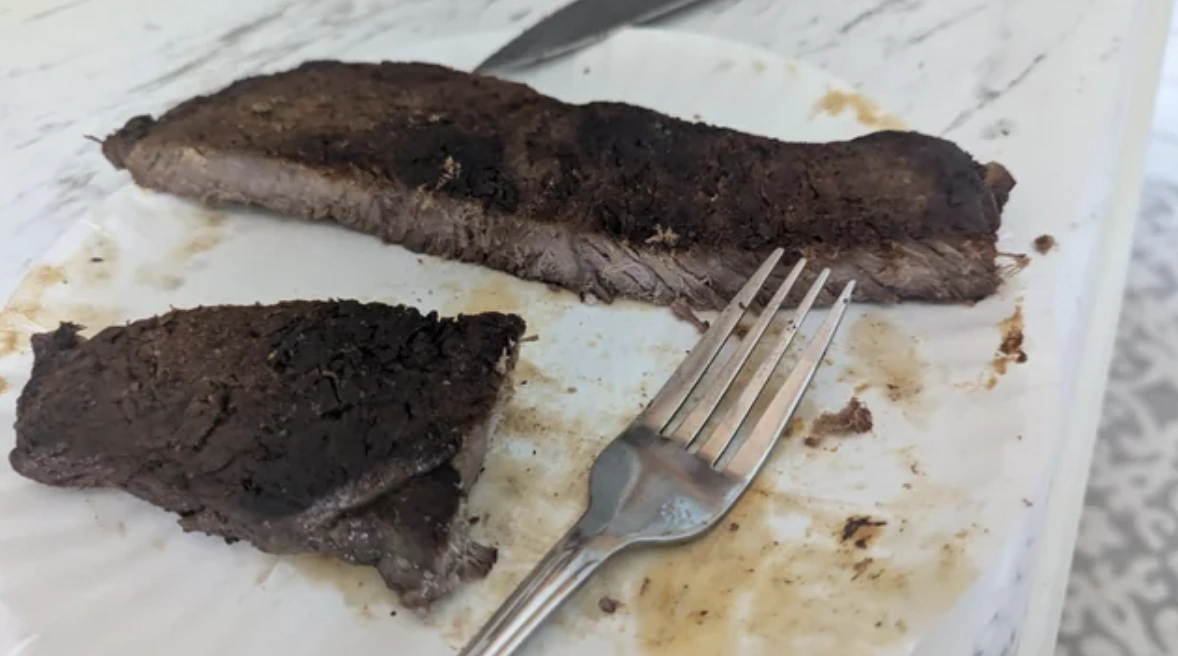 21 Meat Enthusiasts Reveal the Most Disappointing Steak They've Ever Tasted