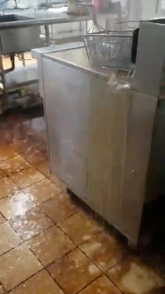 20 Restaurant Employees Reveal Their Worst Kitchen Mishaps