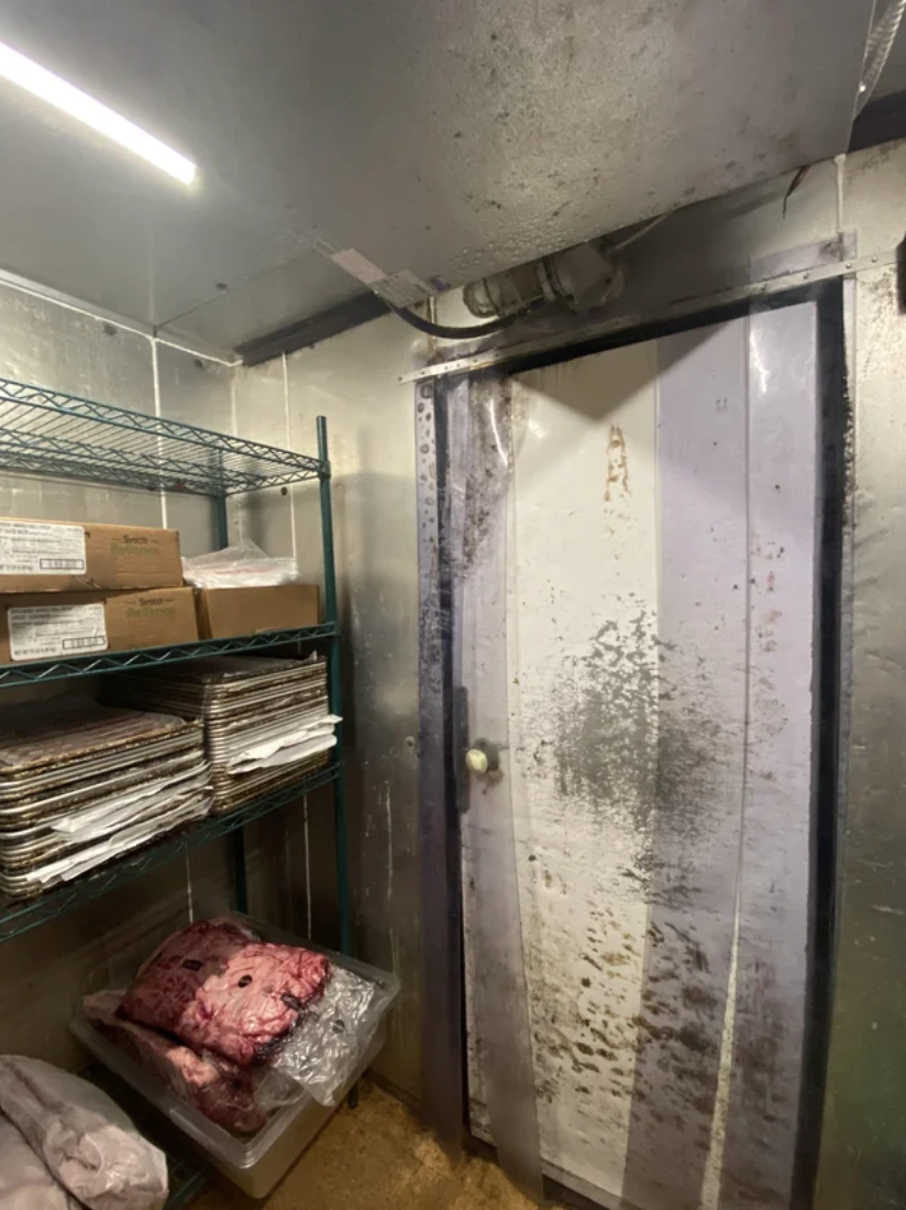 20 Restaurant Employees Reveal Their Worst Kitchen Mishaps