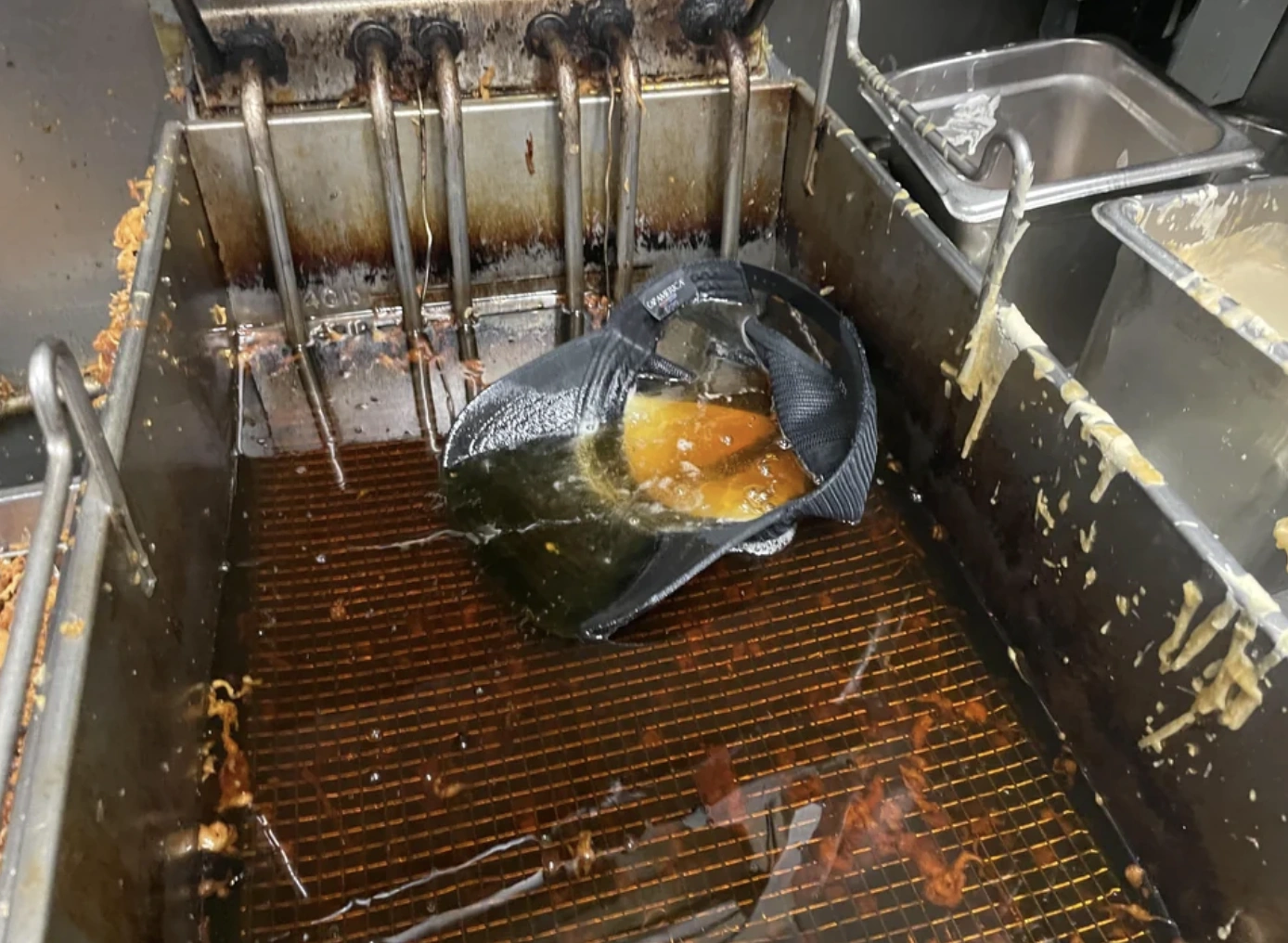 20 Restaurant Employees Reveal Their Worst Kitchen Mishaps