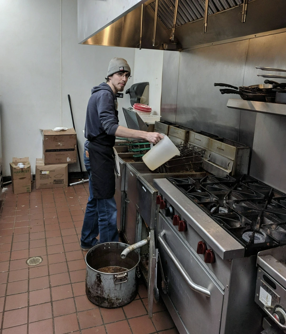 20 Restaurant Employees Reveal Their Worst Kitchen Mishaps
