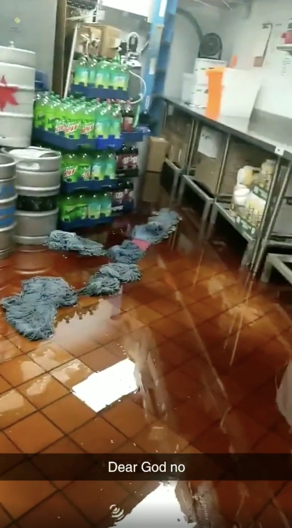 20 Restaurant Employees Reveal Their Worst Kitchen Mishaps