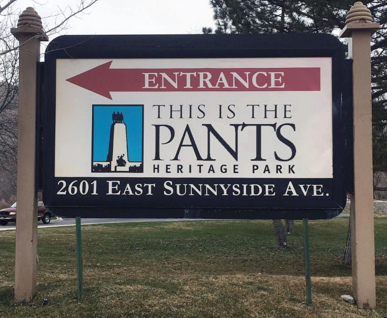25 Graphic Designs That Are So Bad, They Should Probably Find a New Career