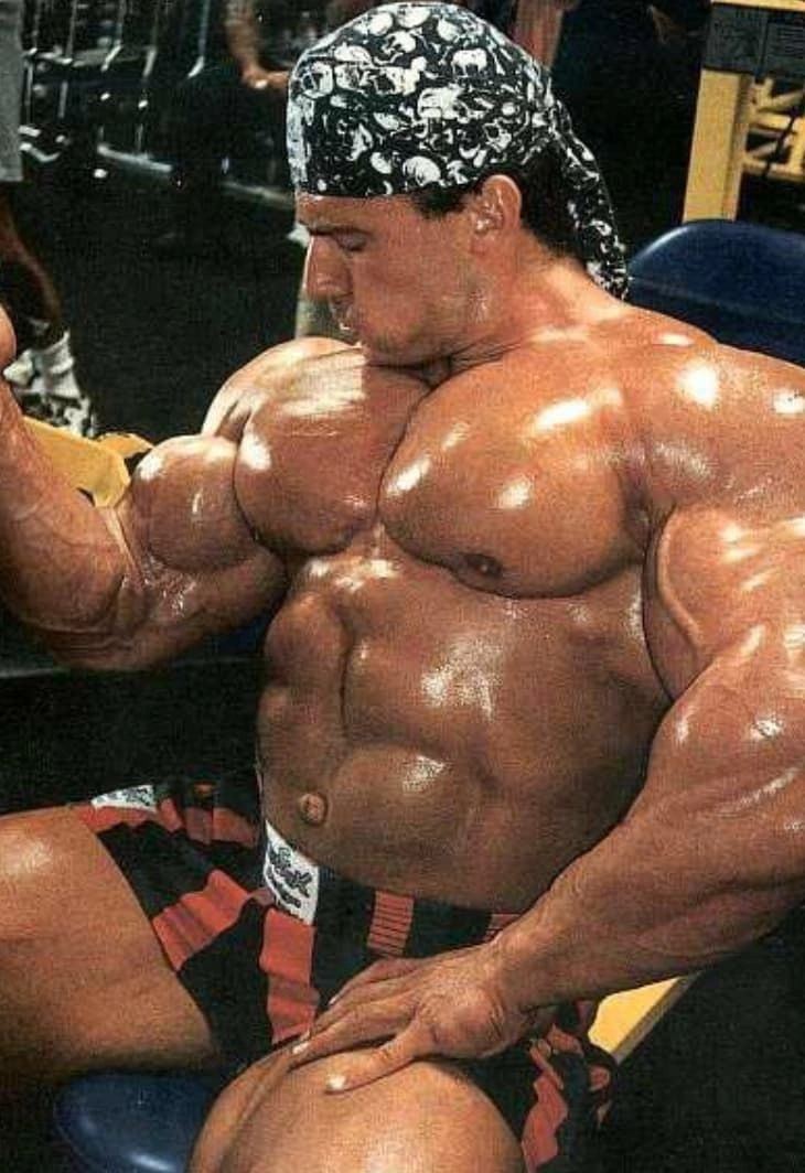 20 Bodybuilders on the Verge of Exploding