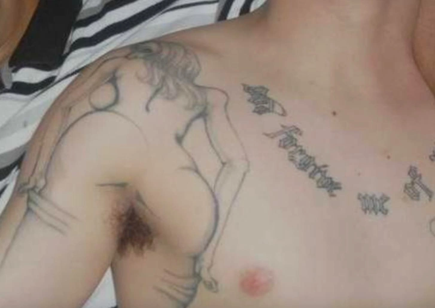 28 Tattoos That Unintentionally Resemble Anatomical Features