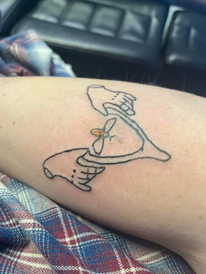 28 Tattoos That Unintentionally Resemble Anatomical Features