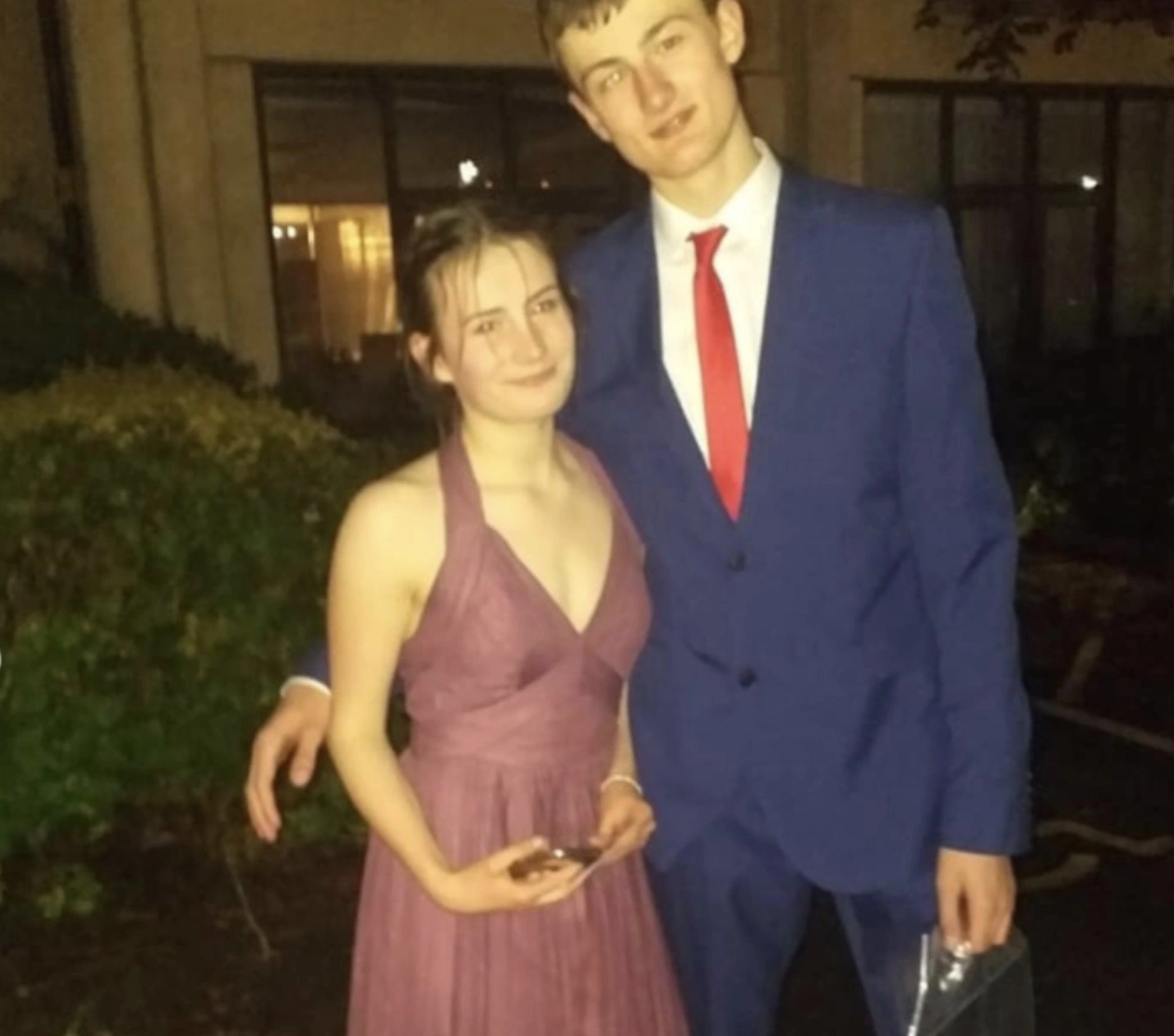 30 Cringeworthy Hover Hand Moments Caught on Camera