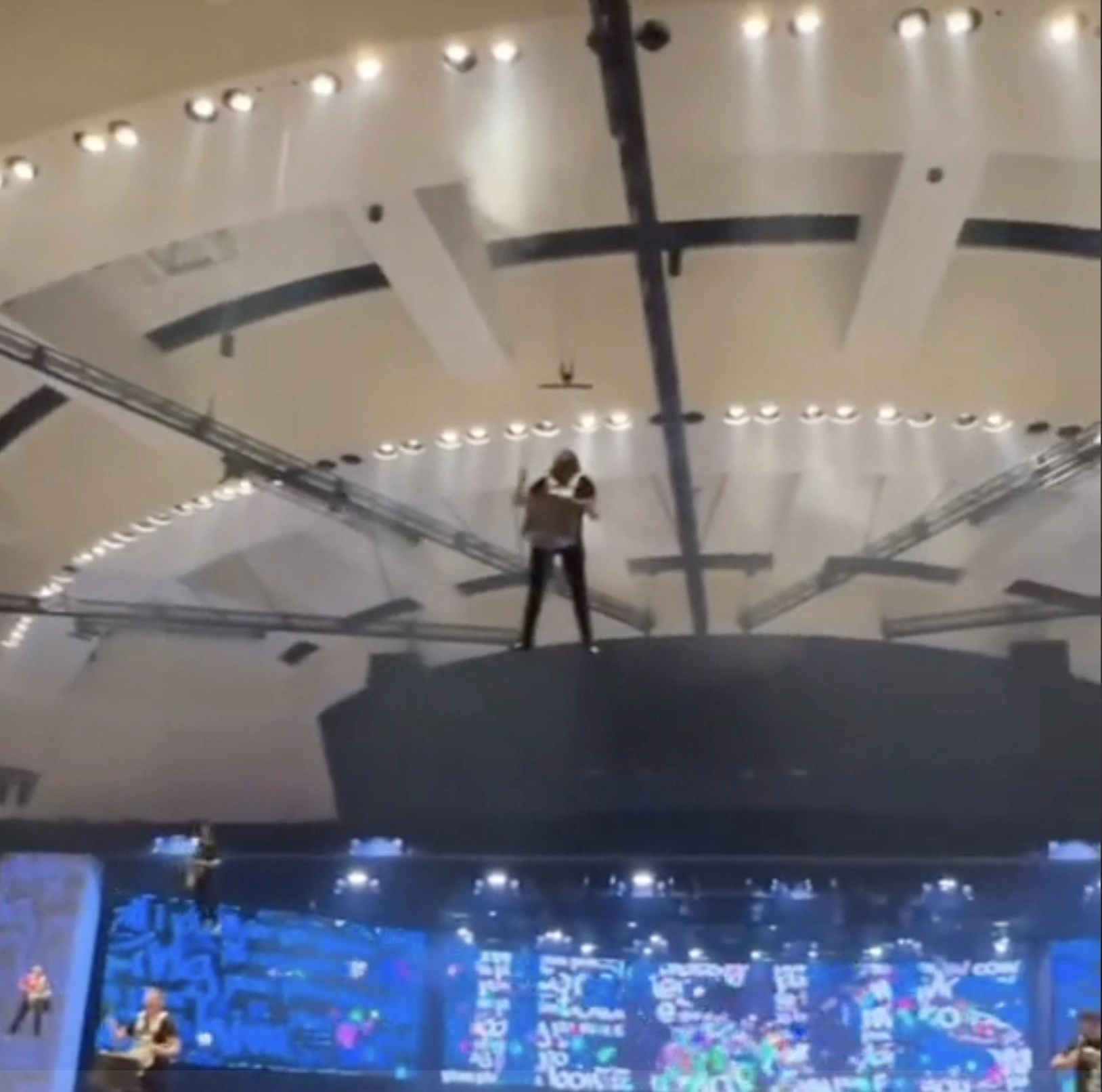 21 Mind-Blowing Moments Inside Megachurches