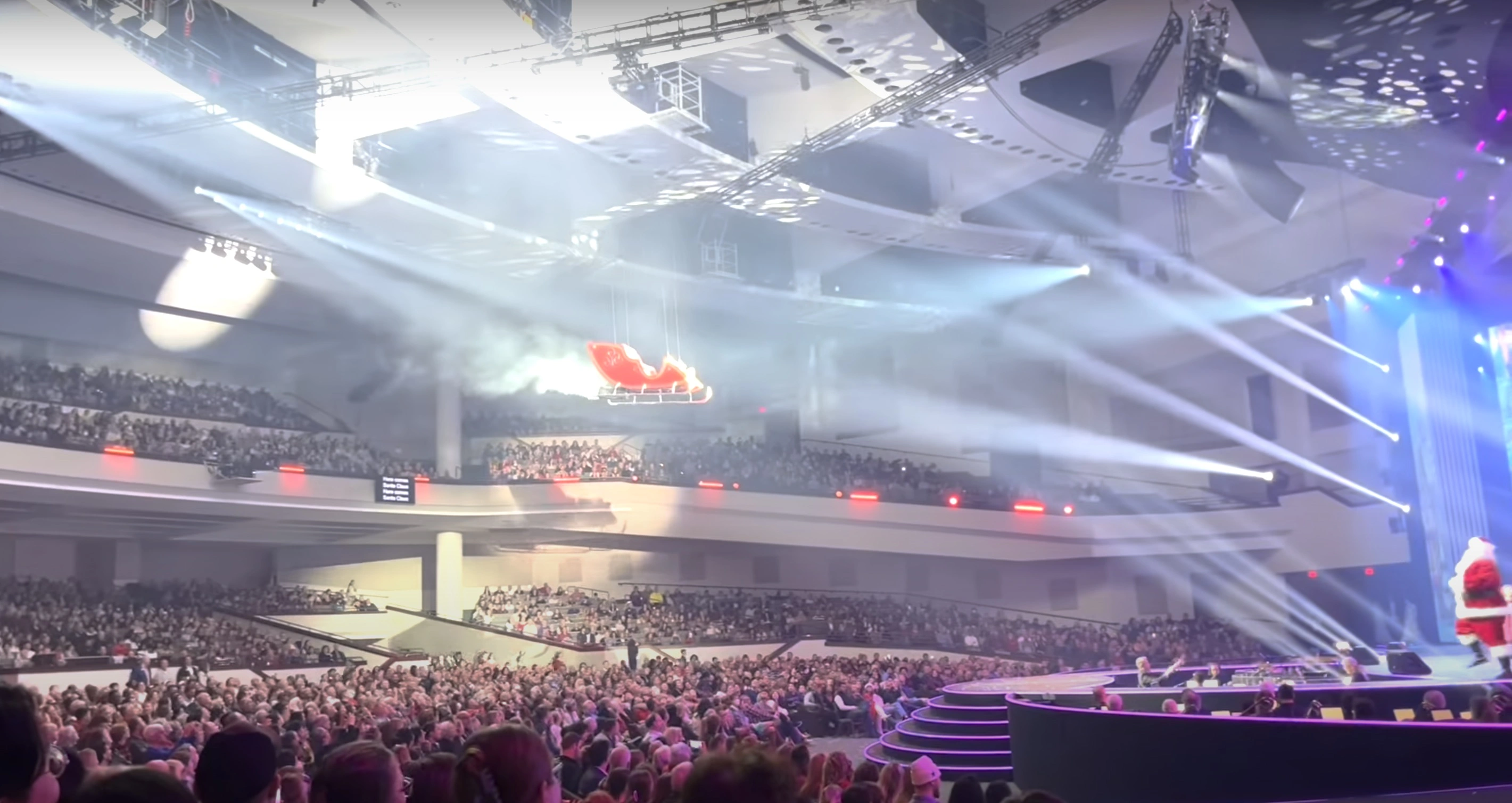 21 Mind-Blowing Moments Inside Megachurches
