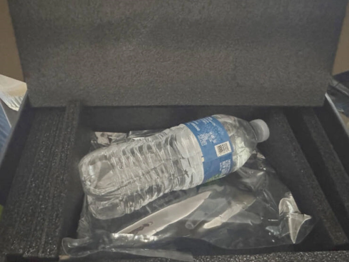 40 Individuals Experiencing a Dreadful Start to the Week