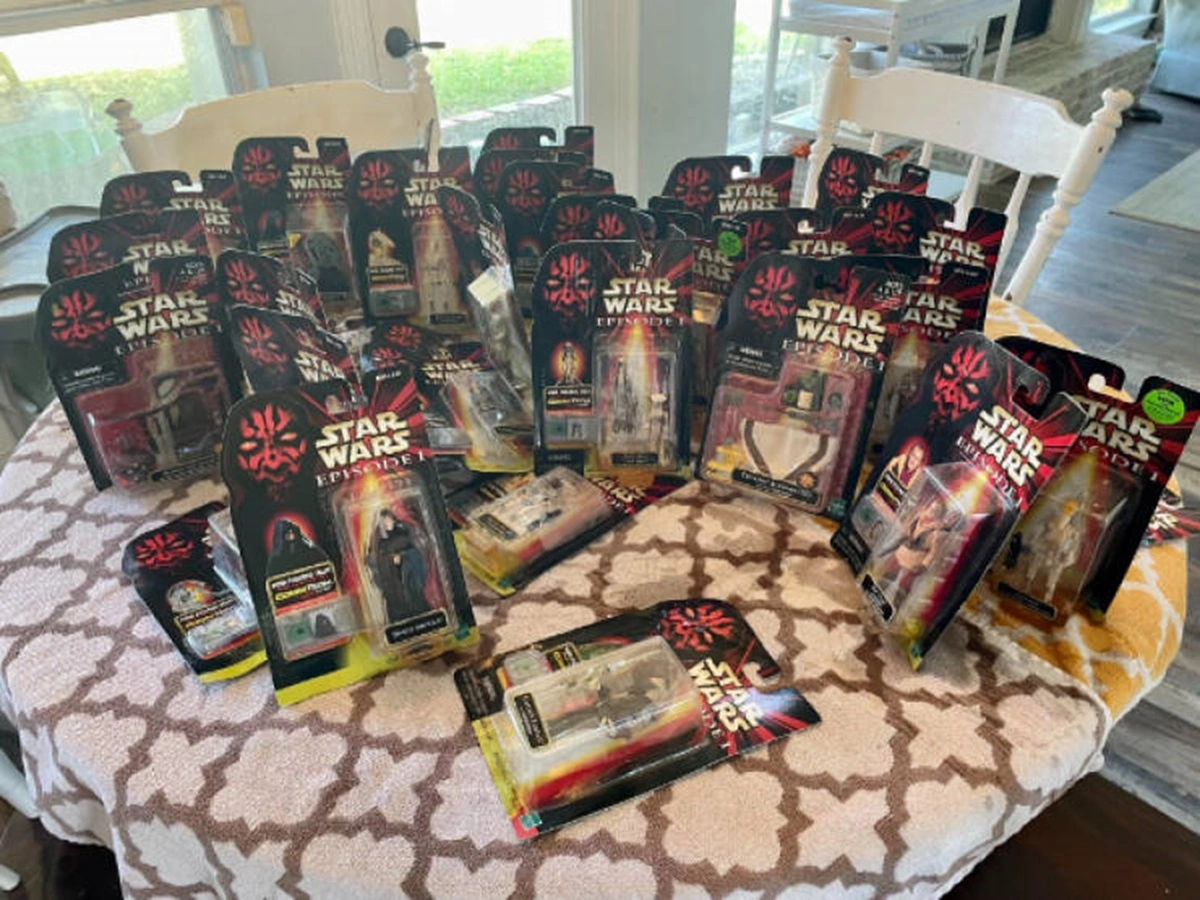 40 Individuals Experiencing a Dreadful Start to the Week