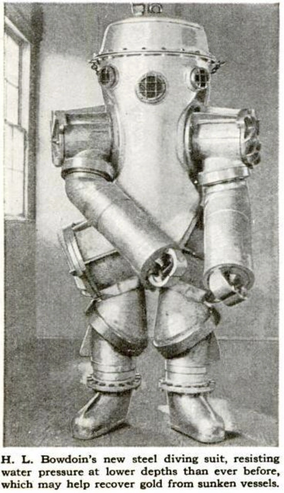 Exploring the Evolution of Diving Suits: A Collection of 37 Fascinating Historical Photos