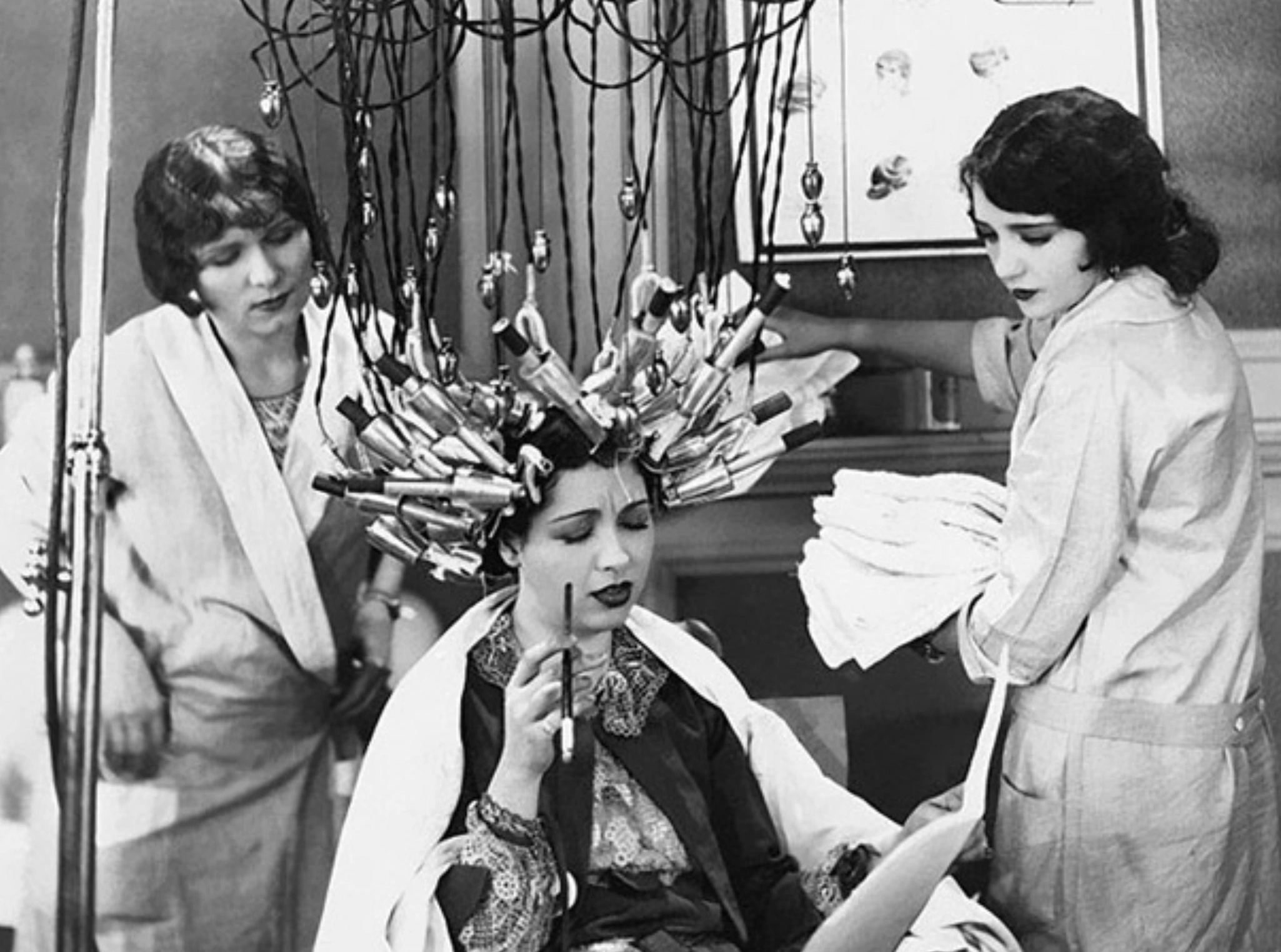 30 Retro Beauty Tools That Resemble Medieval Torture Devices