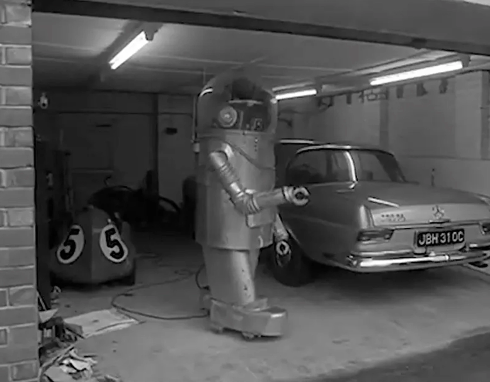 Tinker: The Tale of the Unsuccessful British Robot Butler