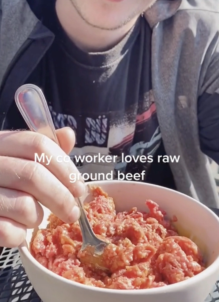 28 Men Proudly Displaying Their Grilled Creations