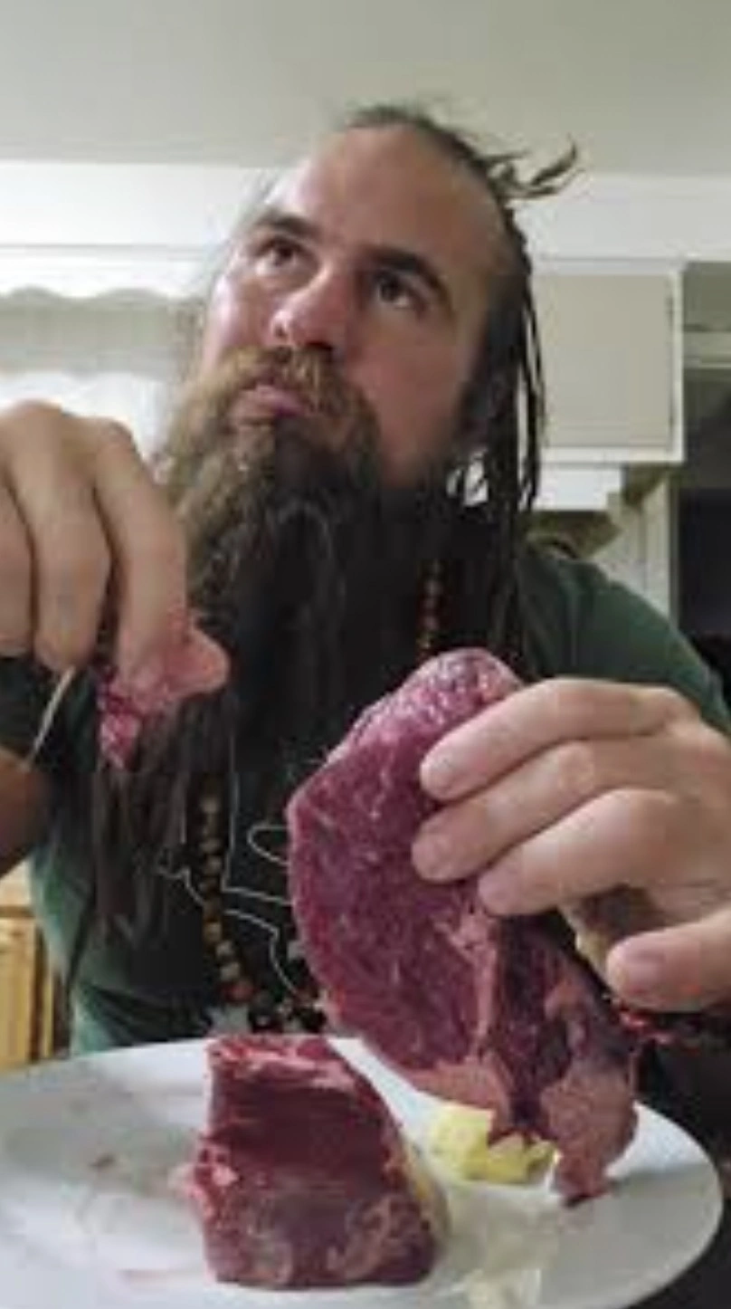 28 Men Proudly Displaying Their Grilled Creations